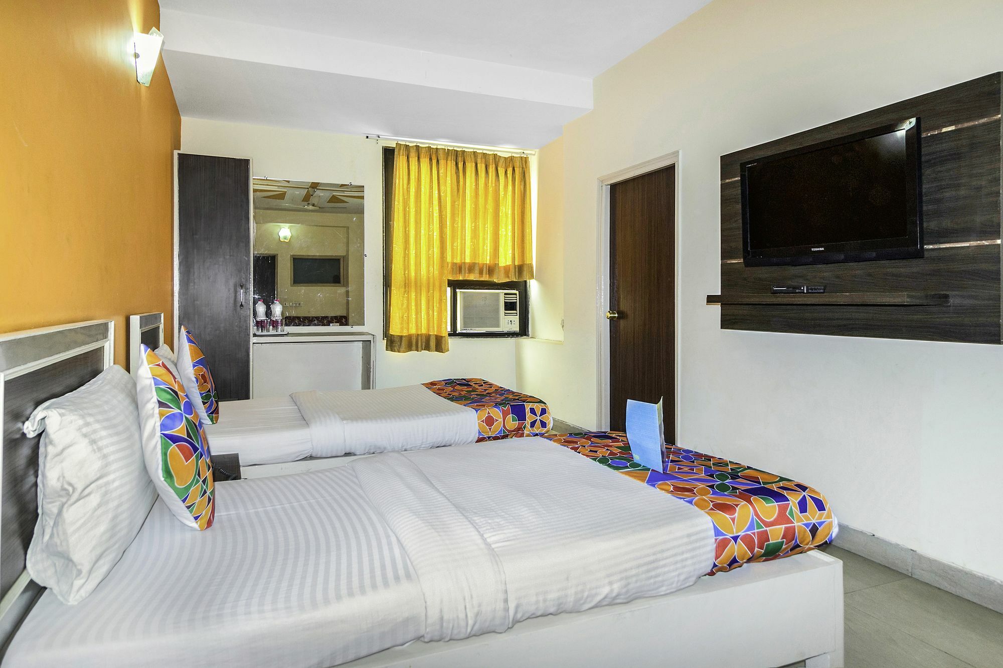 Airport Hotel Ambrosia ニューデリー エクステリア 写真